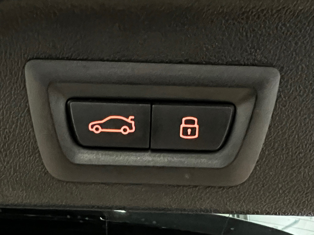 52167179-27.jpg