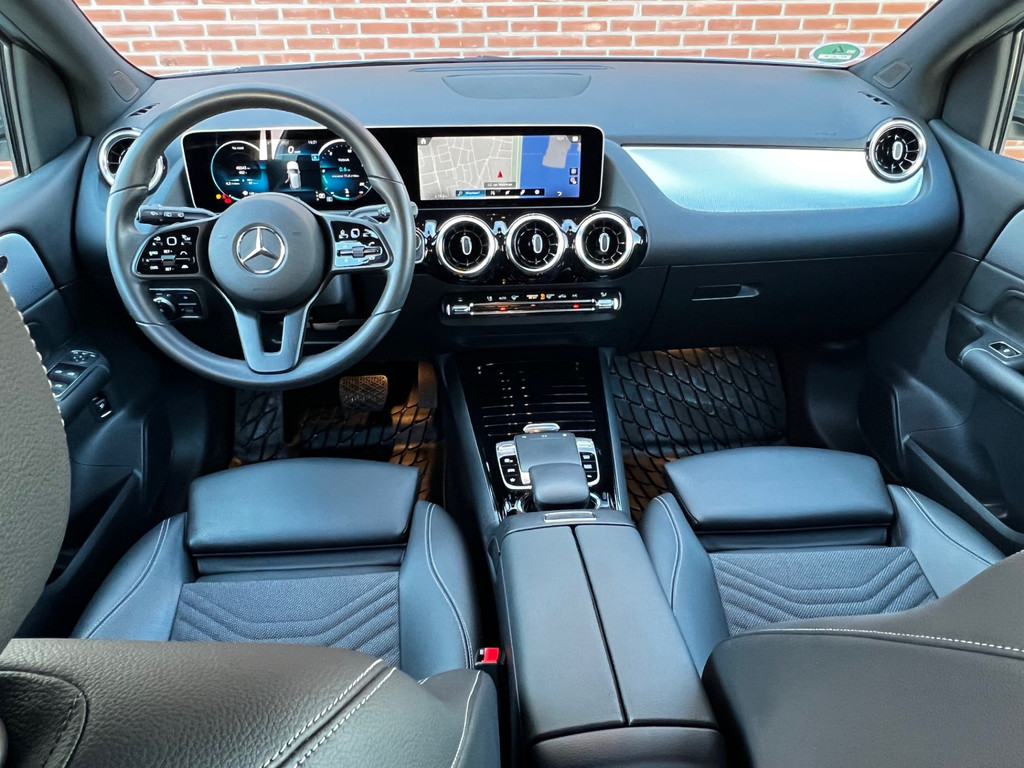 53136202-19.jpg